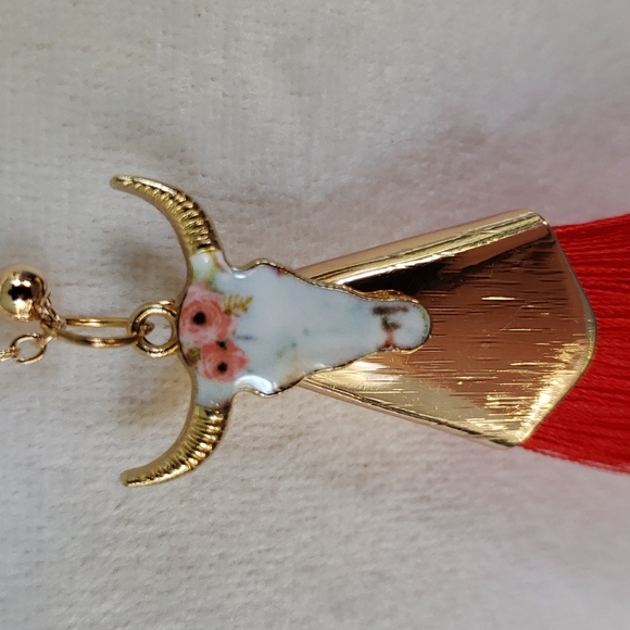 Steer Head Necklace Western Country Vaquera Bull Head Rodeo Floral Cowgirl Cow - Picture 3 of 13